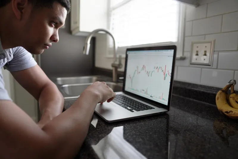Cracking the Code Behind the Cards: How Sharp Aussie Players Are Decoding Online Game Patterns